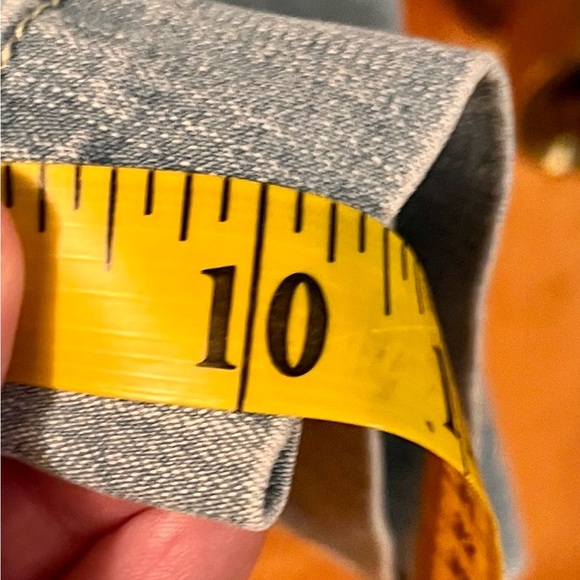 Gloria Vanderbilt Amanda All Around Slimming Effect Size 8 Women's Denim Shorts - Picture 13 of 13